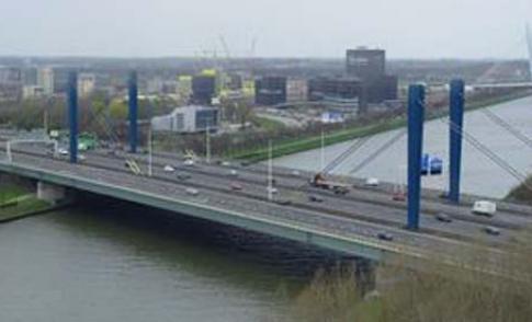 Galecopperbrug richting Arnhem in januari vier nachten afgesloten