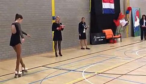 Video: NK Kunstrolschaatsen