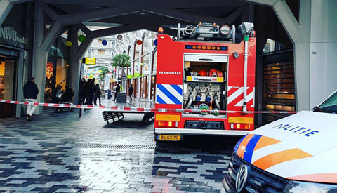 Zwerver verteren tegel Deel Cityplaza vanmiddag afgesloten geweest vanwege vreemde lucht - De  Digitale Stad Nieuwegein