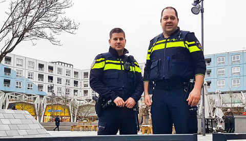 Op de borrel bij uw wijkagent van het Stascentrum/Merwestein