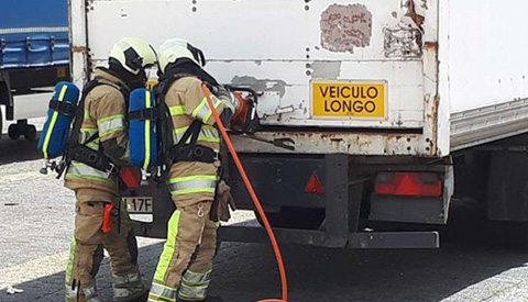 Hennepkwekerij in aanbouw ontmanteld in vrachtwagen aan de Montageweg