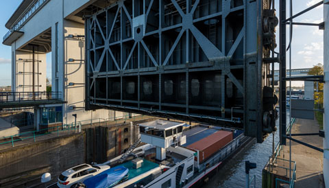 Gedeeltelijke scheepvaartstremming Prinses Beatrixsluis tijdens werkzaamheden aan stroom- en energievoorziening