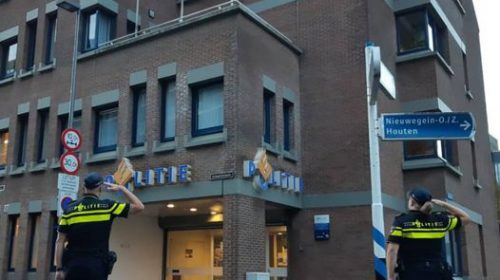 Politie in Nieuwegein stond maandag stil bij het overlijden van een collega