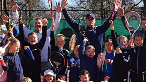 Tennisvereniging Rijnhuyse sluit eerste open jeugdtoernooi in de regio succesvol af