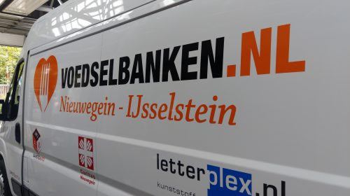 Voedselbank Nieuwegein-IJsselstein koopt nieuwe koelauto