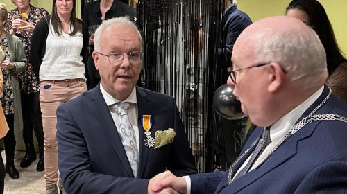 Huisarts Erik Asbreuk Ridder in de Orde van Oranje Nassau