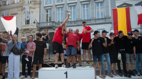 Vreeswijkse waterscouts behalen 3e prijs bij roeispektakel in Gent