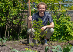 Gemeente Nieuwegein en Plan Boom delen gratis fruitboompjes uit!