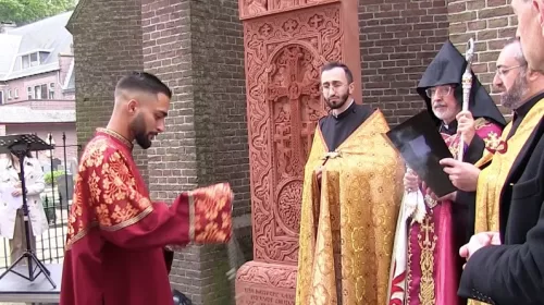 Inzegening khachkar Nicolaaskerk Nieuwegein