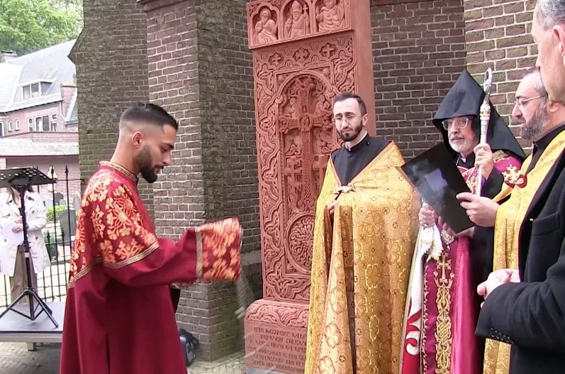 Inzegening khachkar Nicolaaskerk Nieuwegein