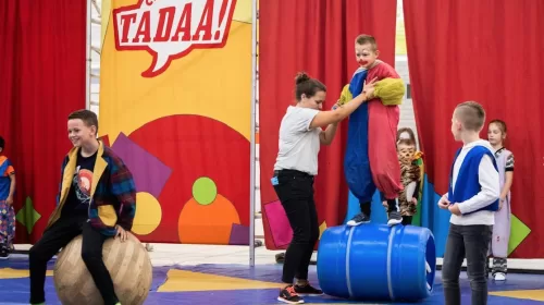 50 Jaar Vroonestein gevierd met circusvoorstelling en BBQ