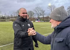 Thijs Schaftenaar begroet Rick Testa La Muta