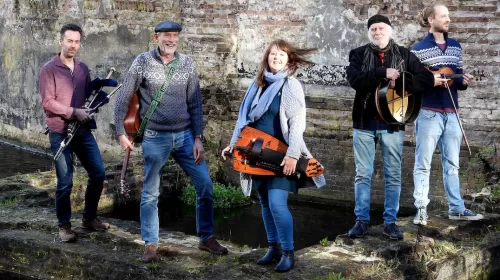 Folkband ‘Arthur and Friends’  treden op bij Museumwerf Vreeswijk